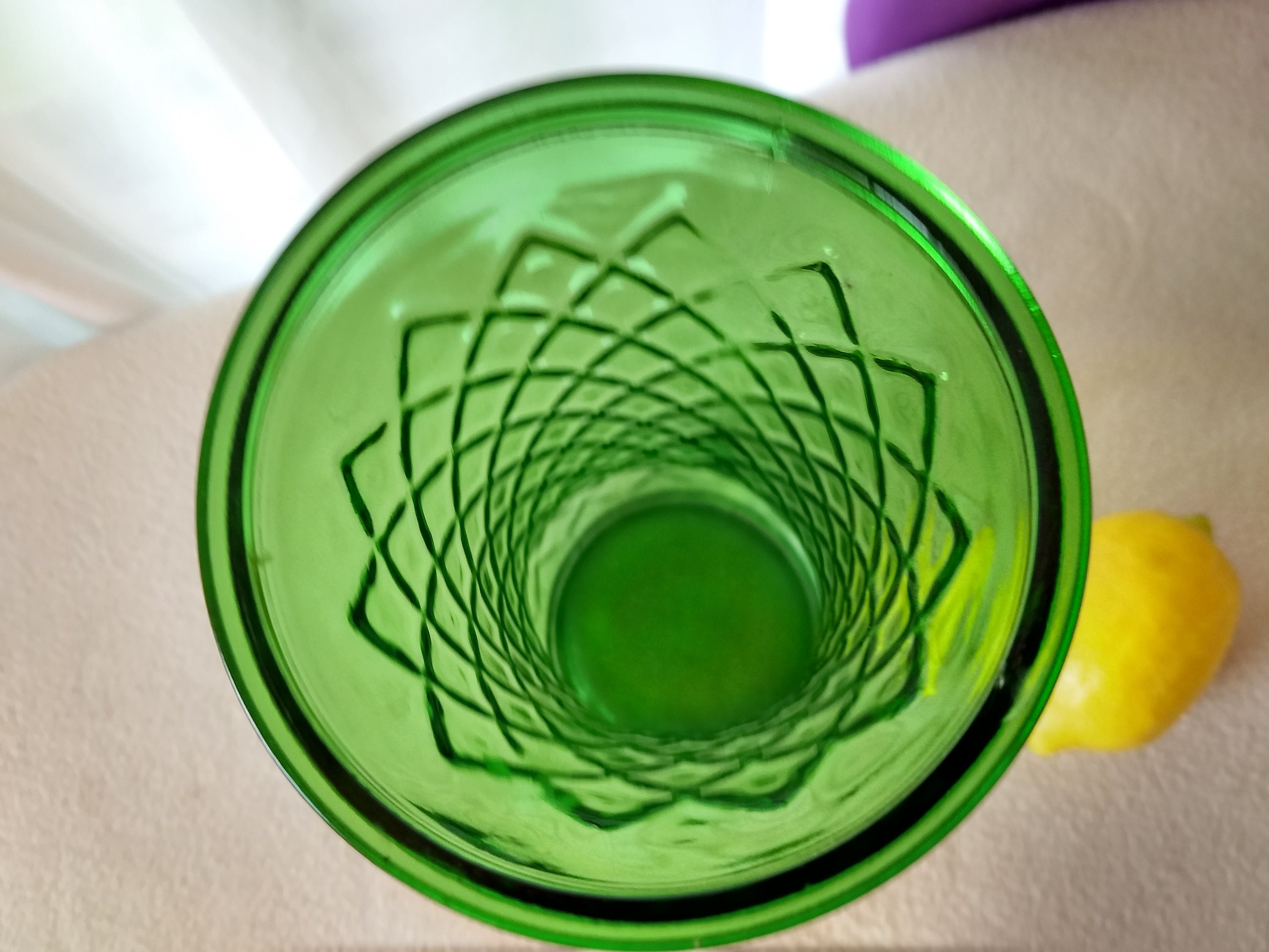 Hoosier Clear Emerald Green Glass Flower Vase 4086 Cris Cross Diamond