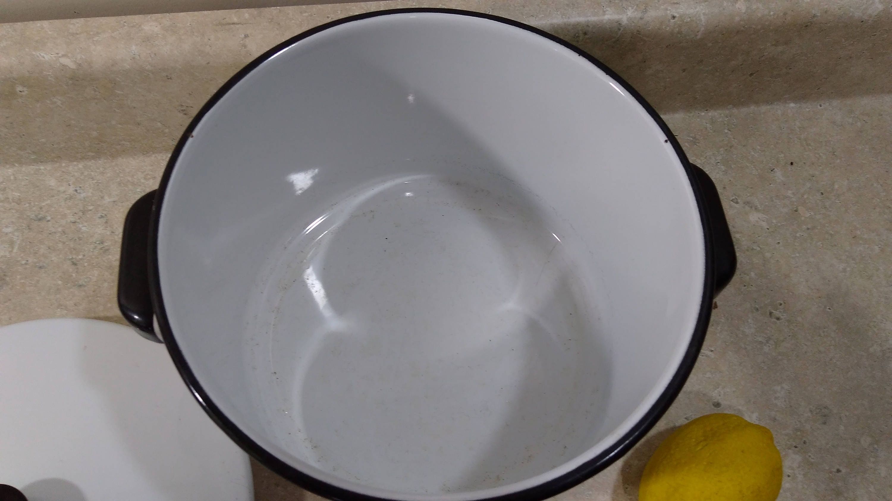 White Enamel Stock Pot 9 Mid Century Rustic Country Farmhouse Kitchen Cottage Black Handles