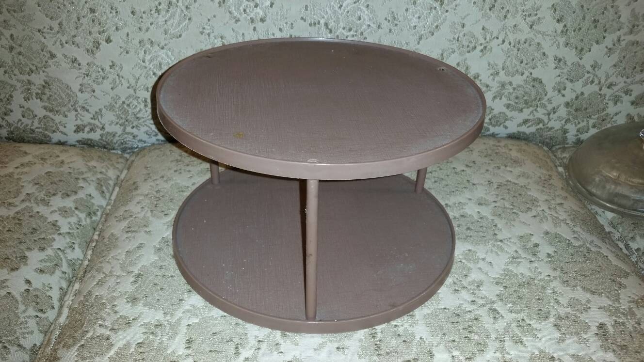Rubbermaid two Tier Lazy Susan Carousel RoundAbout Space Saver Brown