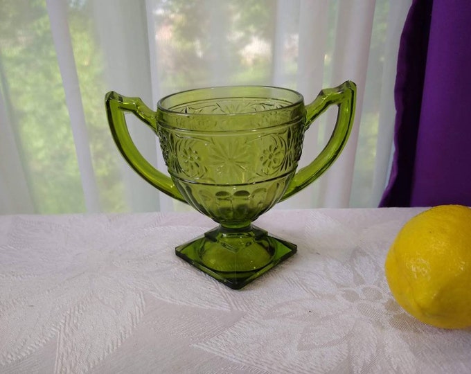 Daisy Green Avocado Glass Footed Sugar Bowl Indiana Glass Green Sandwich Glass Retro 1960's Vintage Replacements Olive Green