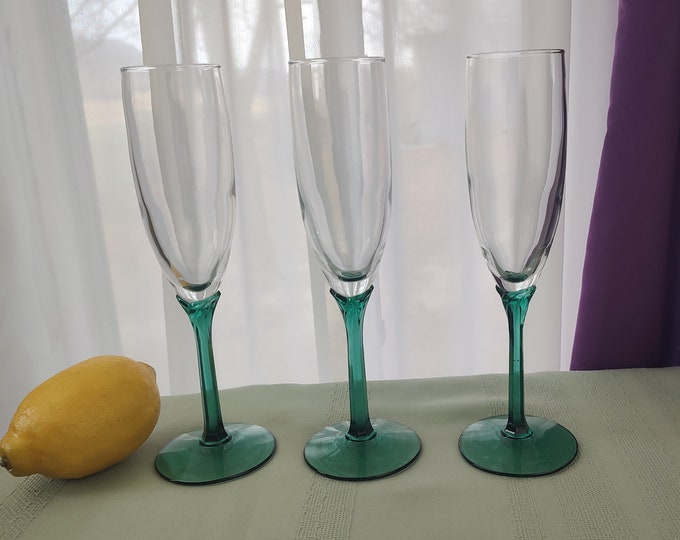 Green Domaine Flute Champagne Glasses By Libbey Juniper Stem Clear Bowl Vintage Set Of 3 Vintage Stemware