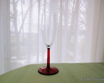 Red Stem Champagne Flute 7 1/2 Inch Tall Red Stem Smooth Cherry Cristal D'Arques-Durand Vintage Flutes Luminarc