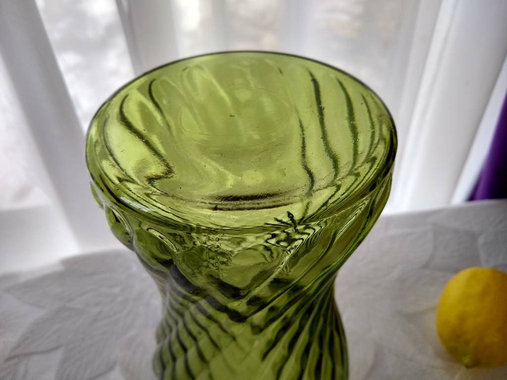 Large Olive Green Flower Vase Cross Hatched Swirl Pattern Beveled Rim