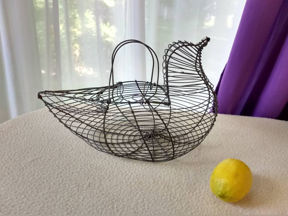 Chicken Shape Wire Egg Basket Hand Crafted Hen Egg Carrier Country