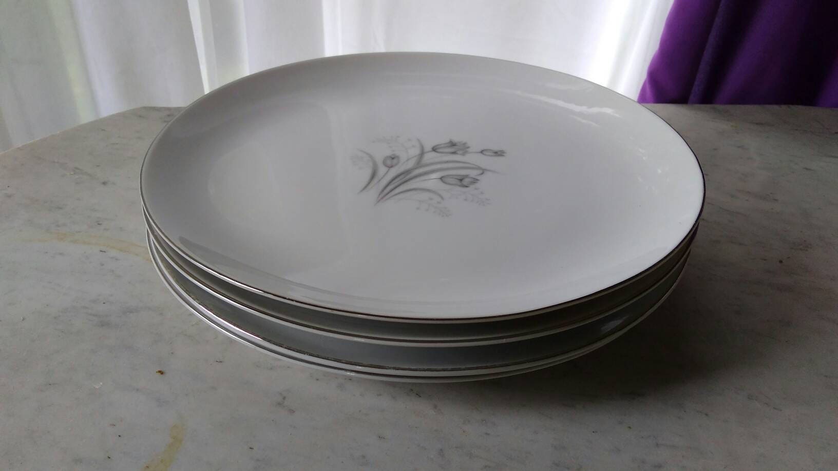 Creative Fine China Royal Elegance 10 inch dinner Plate Set of 4