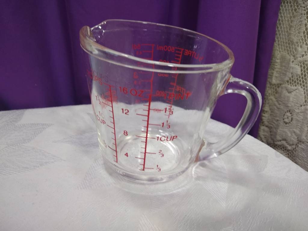 Fire King 1 Pint Measuring Cup 2 Cup Glass Measuring Cup Kitsch Kitchen