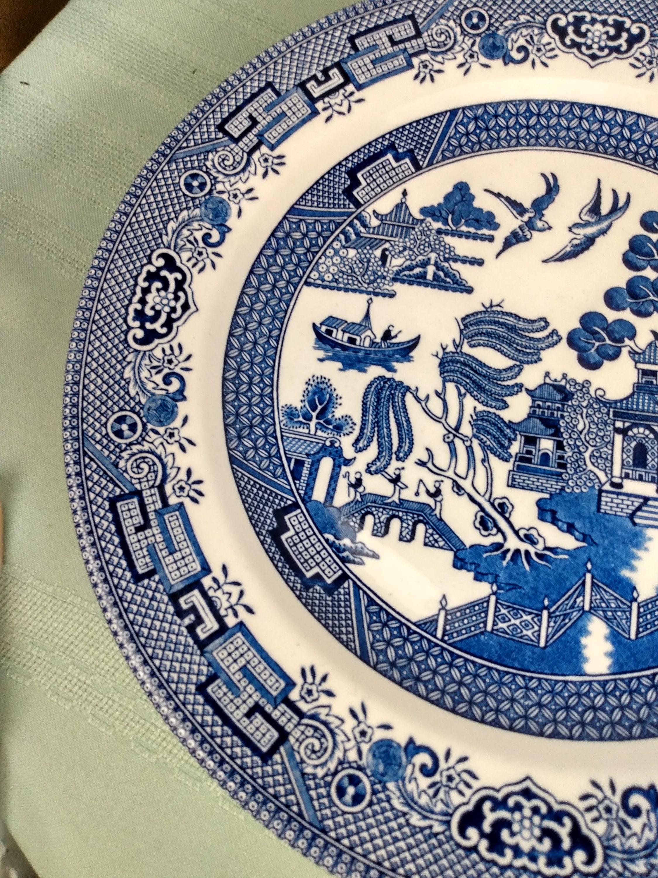 Churchill Blue Willow 10 inch Dinner Plates Set Of 2 Blue Transferware
