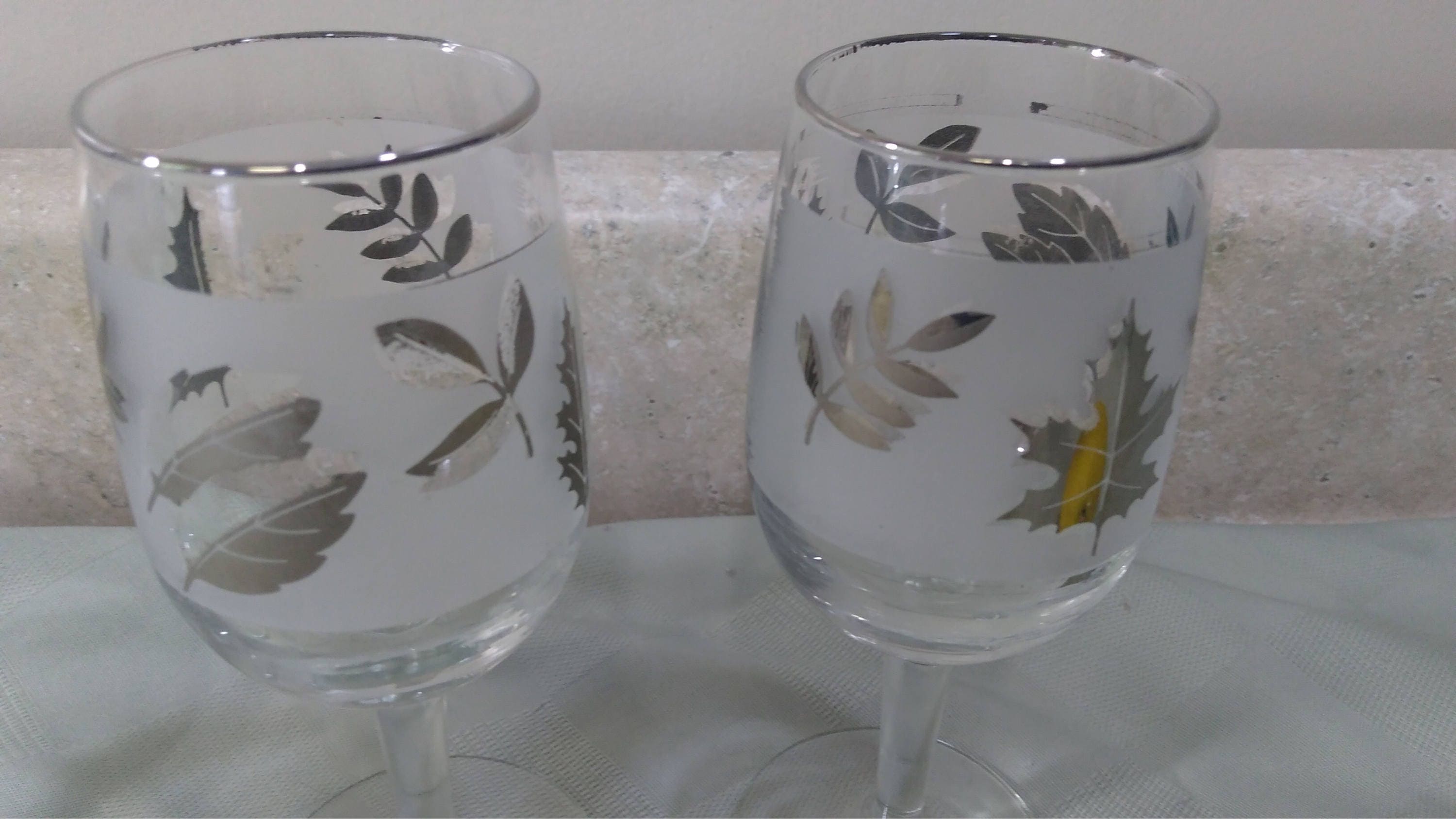 Libbey Silver Foliage Leaf Frosted Mid Century Wine Glasses Set of 4 Vintage Mid Century Barware