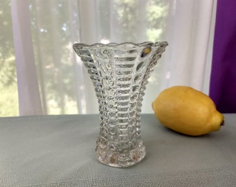 Vintage Glassware, Anchor Hocking 5010 Mini Vase Bubble Ribbed Pattern Art Deco Style Buttons And Bars Small Trumpet Vase Collectible