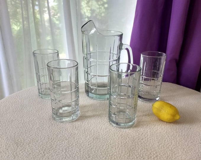 Vintage Anchor Hocking Tartan Water Pitcher With 4 Tall Glasses Clear Manchester Plaid Chris Cross Heavy Drinkware Man Cave