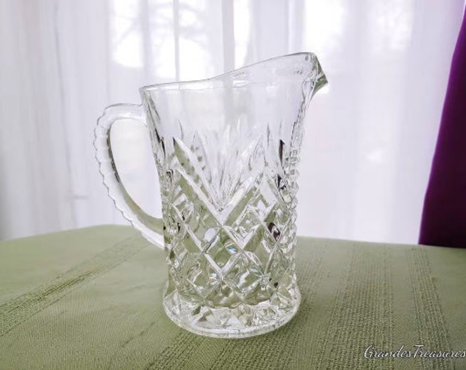 Vintage Anchor Hocking American Prescut Clear Pressed Fan Star Pineapple Pattern Creamer Scalloped Handle