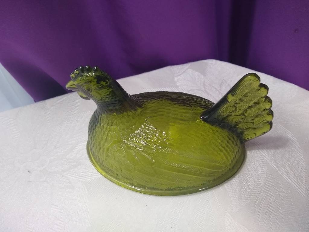 Indiana Glass Hen Green Beaded Nesting Chicken Trinket Candy Dish