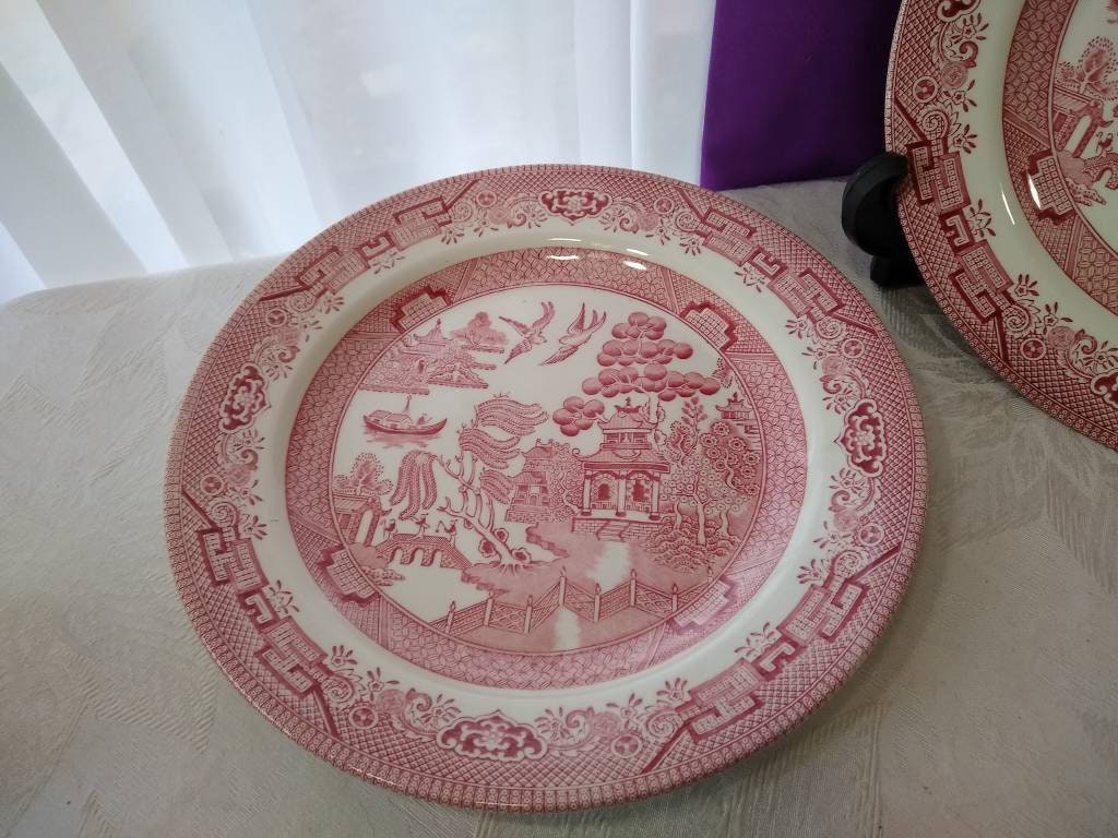 Churchill England Red Willow China Dinner Plates (2) Pink Willow