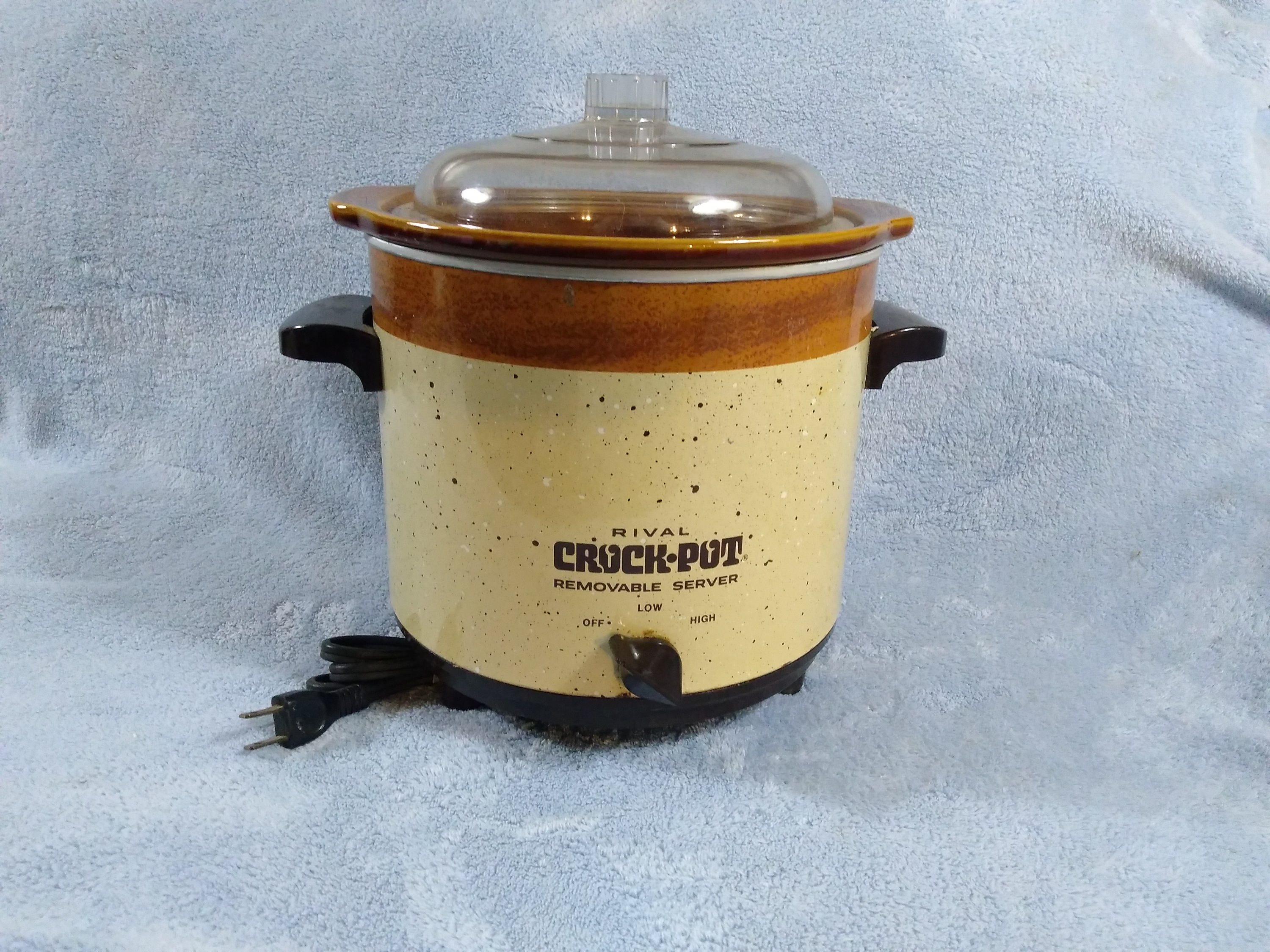 Crock Pot 3150 3 1/2 Quart Tan and Brown Removable Crock Man Cave Gift