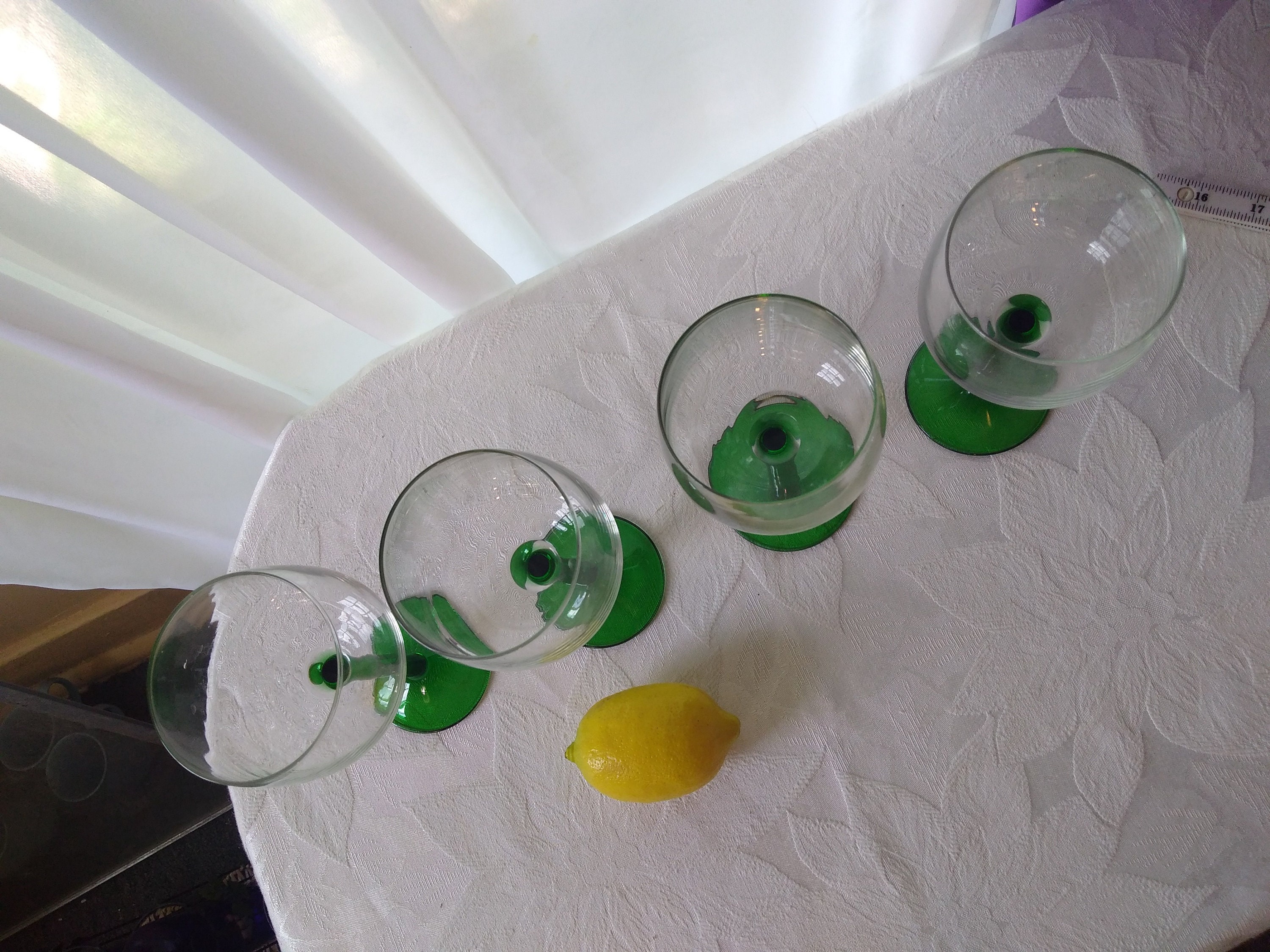 Set of 4 Vintage Arcoroc Luminarc France Green Stemmed Clear Water/ Wine Goblets Barware Wine