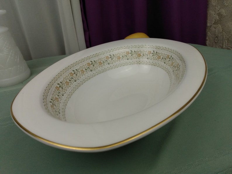 Vintage Dinnerware. Royal Doulton Paisley H 5039 Vegetable Serving Bowl Tureen Fine China Pale Green Flowers Peach Centers Oval Dish image 7