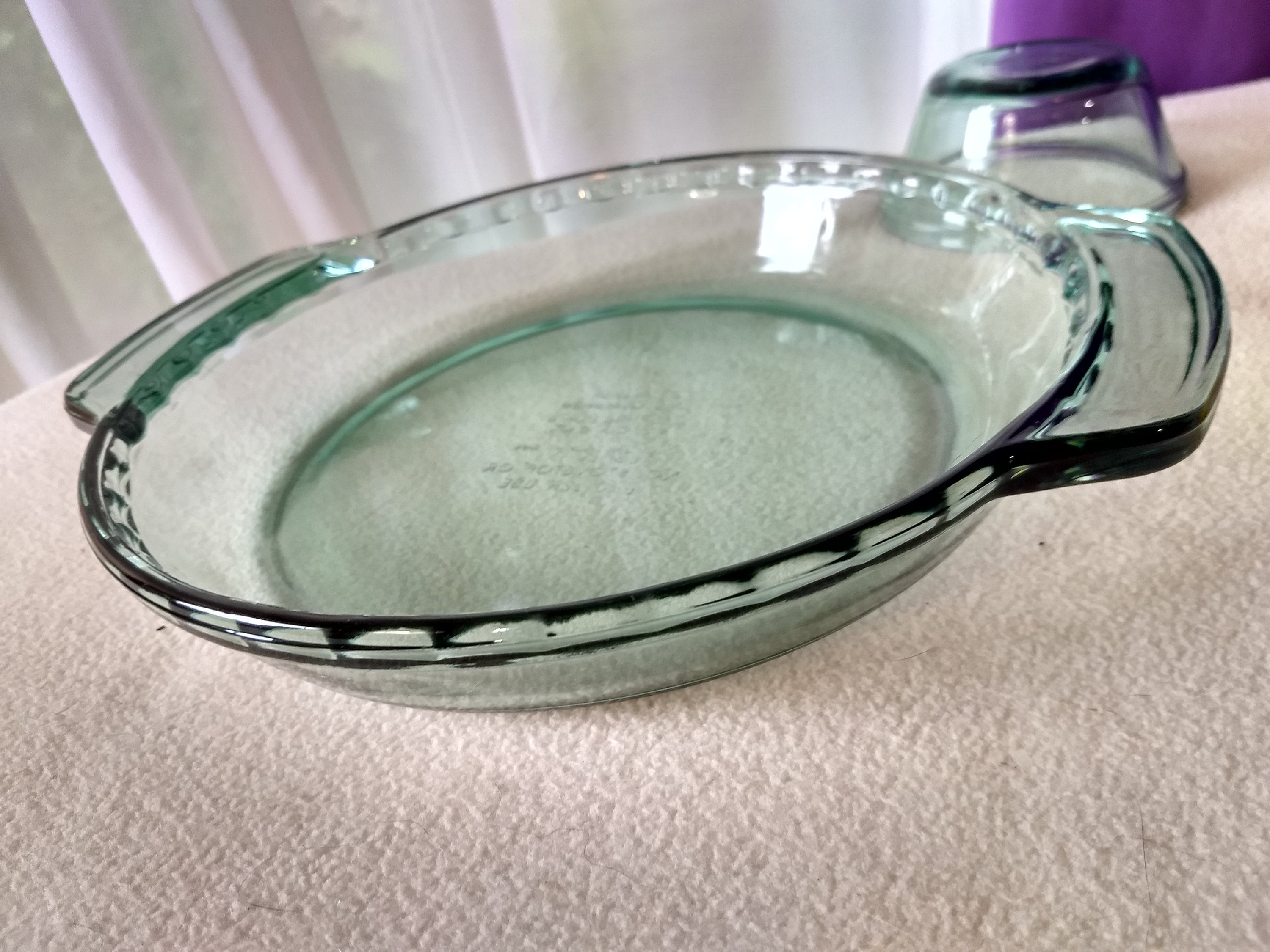 Anchor Hocking 9 Inch 1075 Green Tint Glass Pie Pan & 6 Oz. Ramekin
