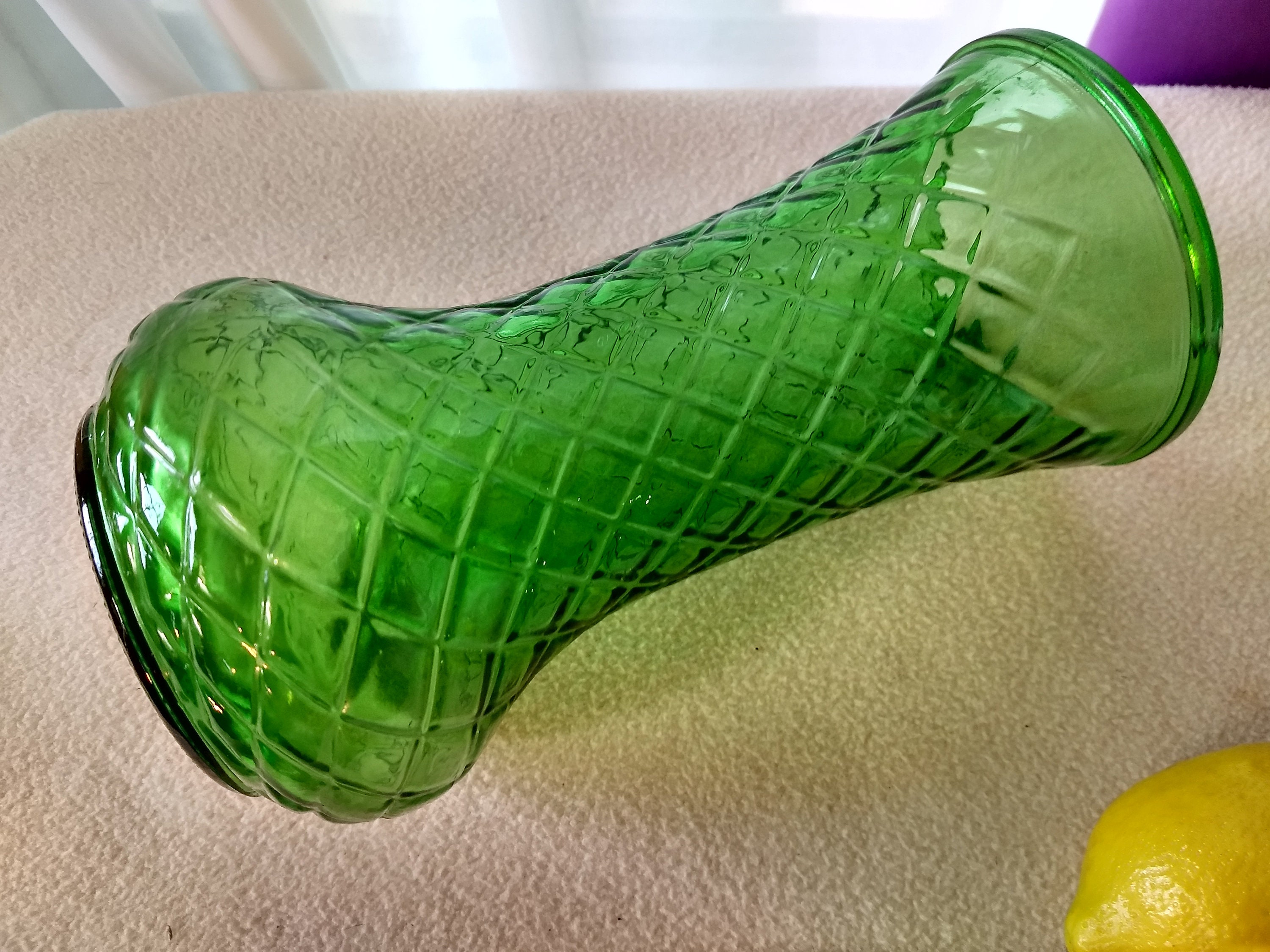 Hoosier Clear Emerald Green Glass Flower Vase 4086 Cris Cross Diamond