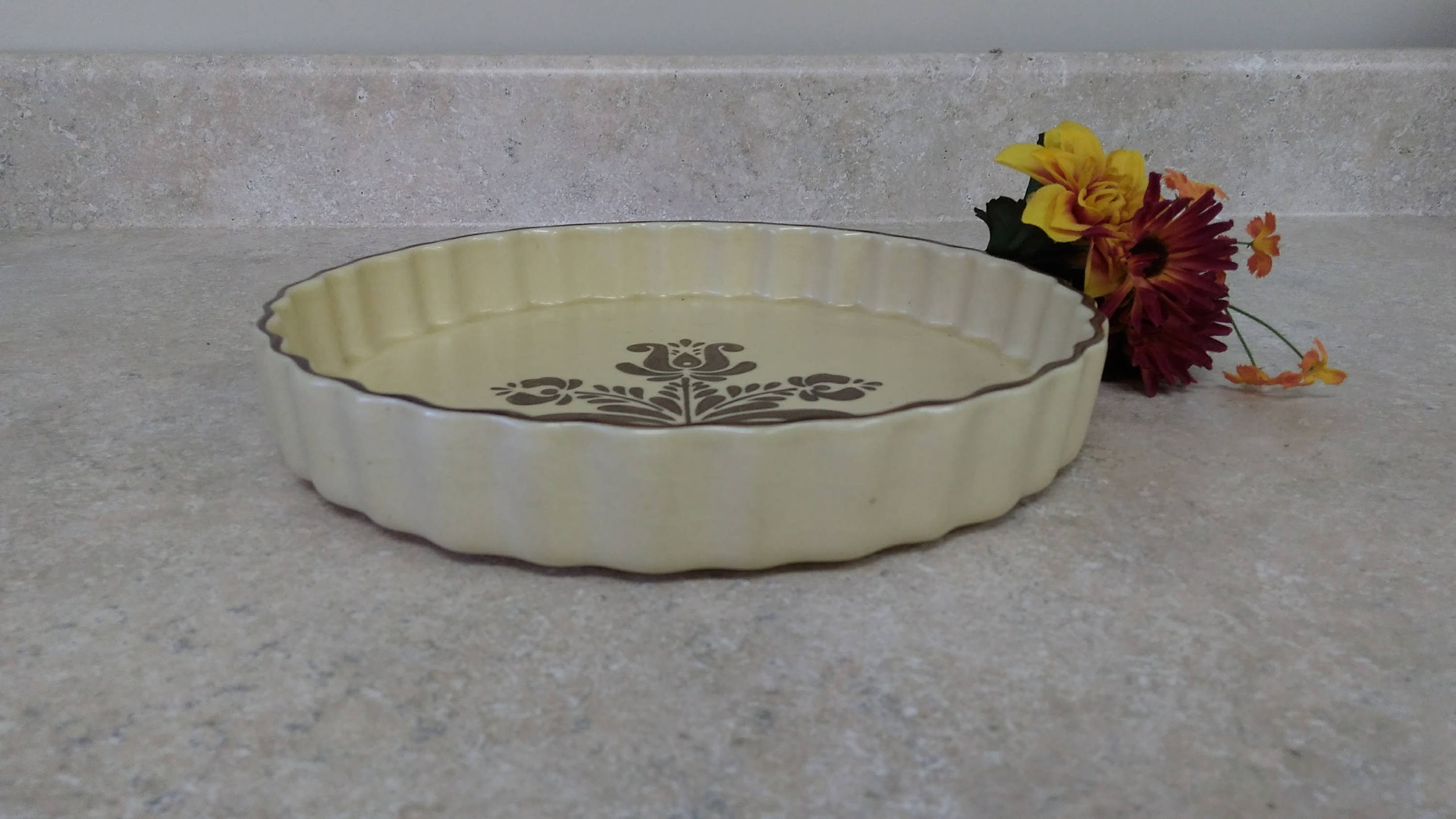 Pfaltzgraff Stoneware Ceramic Browne And Tan Pie Plate Pan Quiche