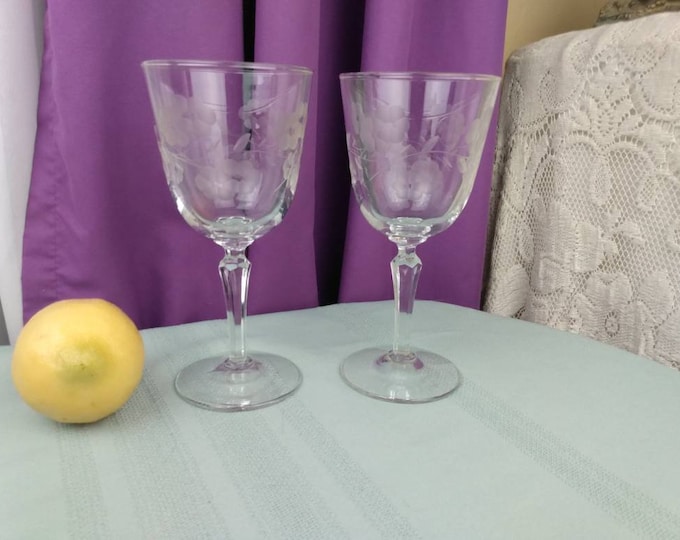 Libbey Glenmore Water Goblet Etched Floral Glasses Stemware Clear Set Of 2 Goblets Mid Century Stem 3001 Replacement Drinkware