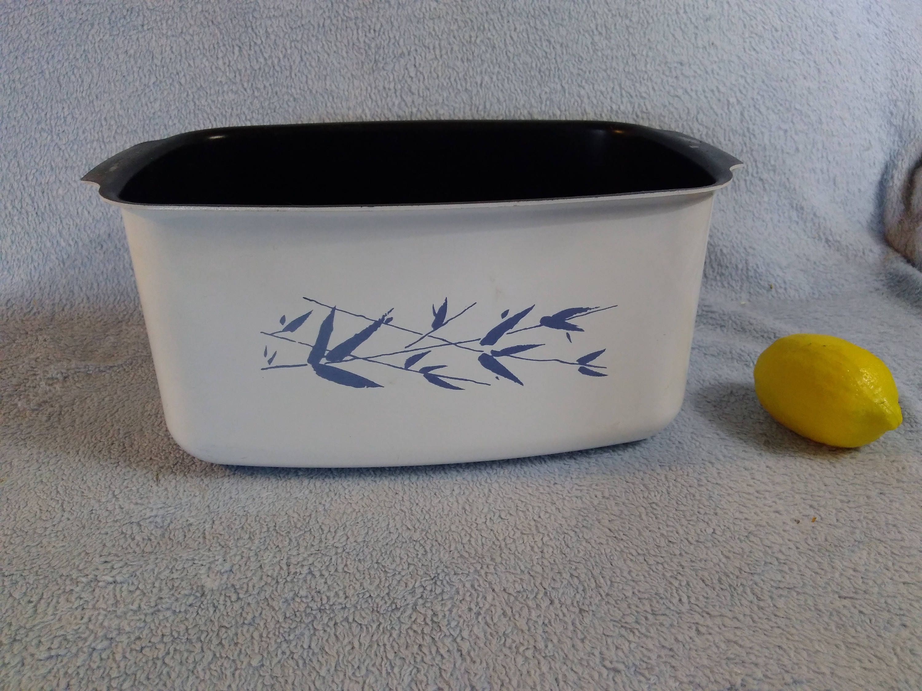 West Bend 6 Quart Teflon Coated Blue Flowers On White Replacement Pan