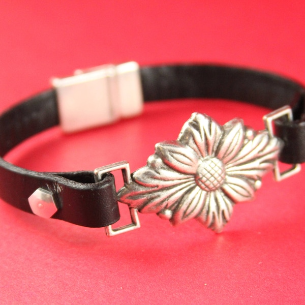 C0093>>MADE in EUROPE zamak flower connector, bracelet zamak component (7379s) qty1