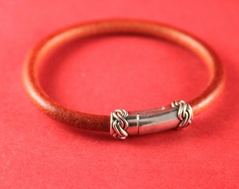 RC0033>>MADE IN EUROPE 5mm cord clasp, 5mm round leather cord clasp, round cord zamak clasp Qty1