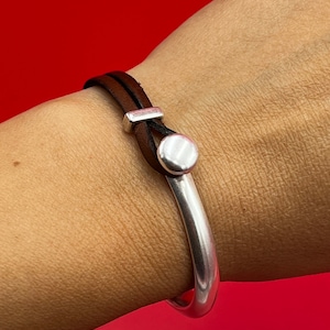 B0107&gt;&gt; MADE in EUROPE zamak half bracelet for 3mm flat cord, silver half bracelet qty 1set