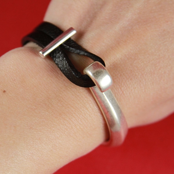 B0002>>MADE in EUROPE zamak half bracelet ,  flat cord half bracelet with slider, silver half bracelet , 77812/02 qty1