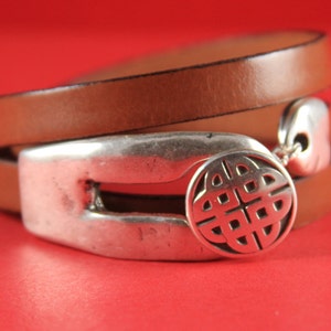 FC0004>>MADE in EUROPE zamak 10mm flat cord clasp, celtic knot button toggle clasp, zamak 10mm clasp,(76835-76843/10)Qty1