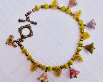 OOAK Flower Bracelet, Green Bracelet, Bird Charm Bracelet, Antique Bronze Bracelet, Flower Jewellery, Green Jewellery, Gift For Her