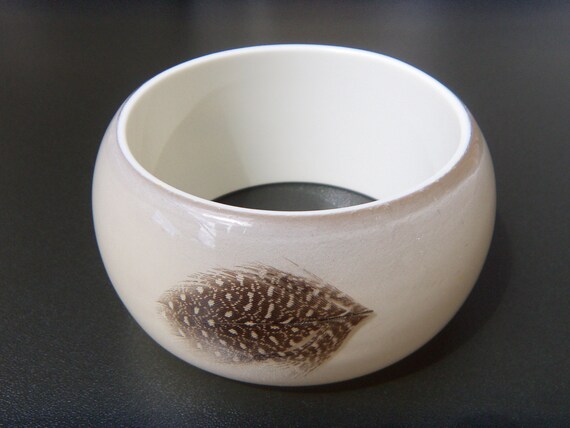 vintage lucite bracelet