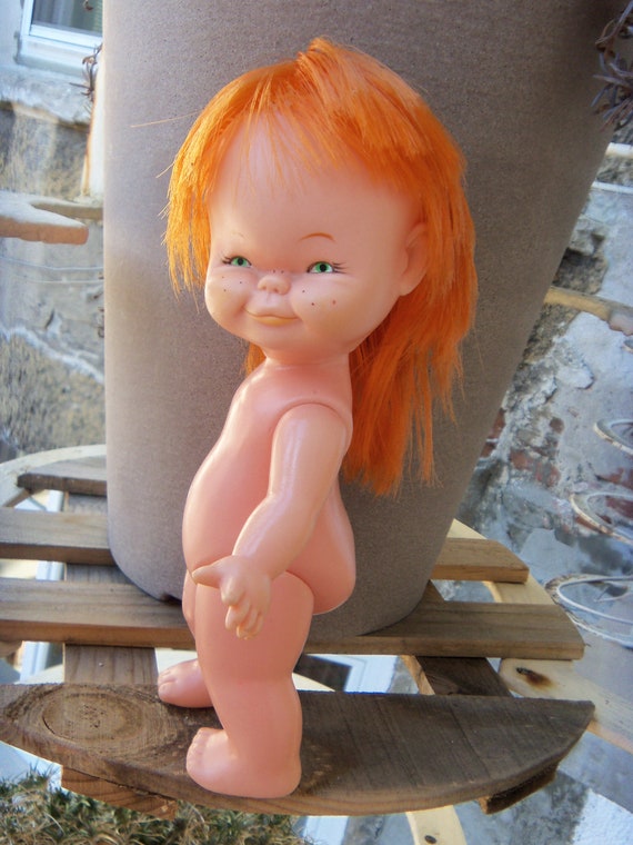 doll blue eyes