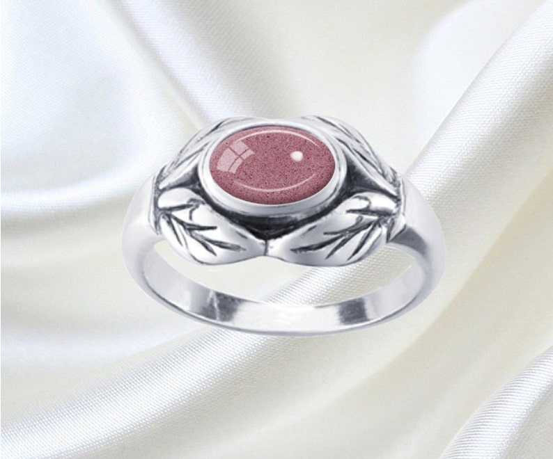 PET CREMATION RING 925 Sterling Silver Pet Cremation Ashes Ring Memorial Pet Ring Custom Pet Cremation Jewelry Bereavement Ring Laurel Leaf