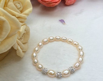Pearl bracelet,Bridesmaid bracelet,Wedding bracelet with rhinestones,Wedding gift,Bridesmaid jewelry,Bridal jewelry,Ivory pearl,White pearl