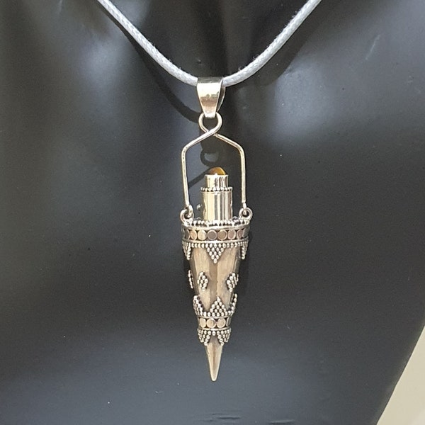 Collier cachette secrète d'inspiration vintage | Pendentif petite fiole en argent avec cuillère | Bijoux uniques