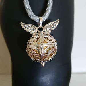 Silver Harmony Ball Pendant - Heavenly Pregnancy Gift for Mom-to-Be, Embodying Womb Protection and Blessings