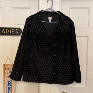 Chico’s Black Velvet Blazer Coat Jacket size 3