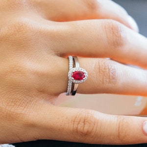 Oval Ruby Ring Set. July Birthstone Ring. Gemstone Ring. Wedding Rings. Sterling Silver Ruby Ring Set. Oval Engagement Ring.