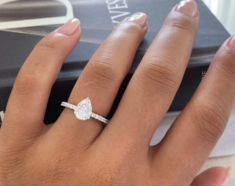 1 carat pear 2024 solitaire diamond ring