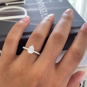 Silver pear shaped ring sale