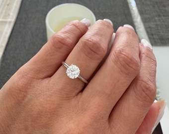 Classic 1 Carat Engagement Ring. Round Solitaire Ring. Wedding Ring. High Quality Engagement Ring. Sterling Silver Promise Ring. Silver Ring