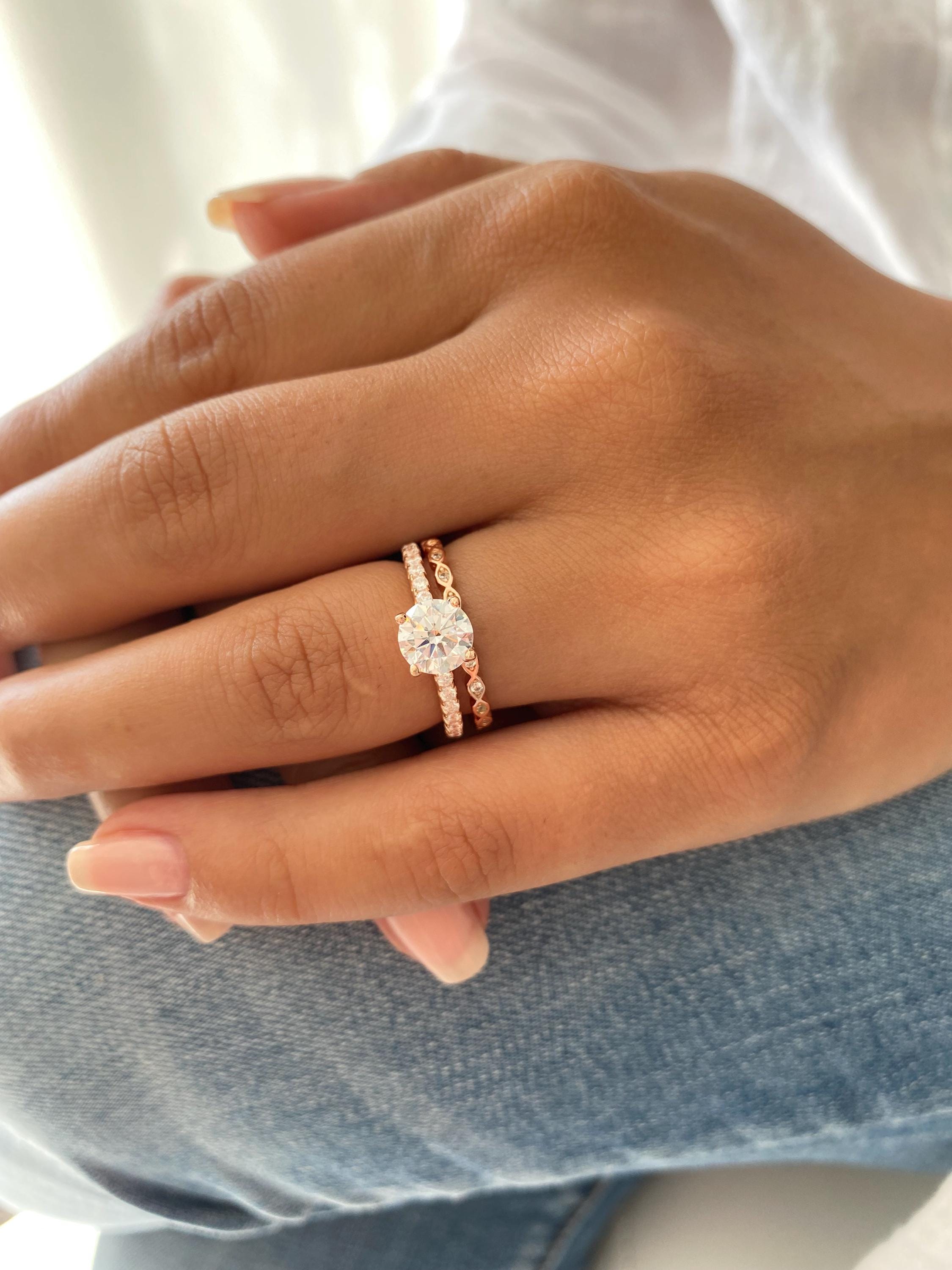 2 カラットの結婚指輪セット。ローズ ゴールドのラウンド