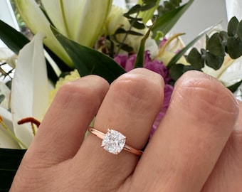 1 Carat Cushion Cut Engagement Ring. Rose Gold Wedding Ring. Promise Ring. Elegant Cushion Cut Solitare Ring. Rose Gold Wedding Ring.