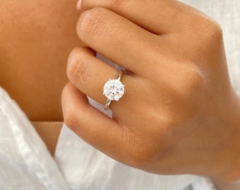 Solitaire Ring. Classic 2.0 Carats Silver Engagement Ring. Round Brilliant Cut High Quality Engagement Ring. Promise Ring.  Wedding Ring.