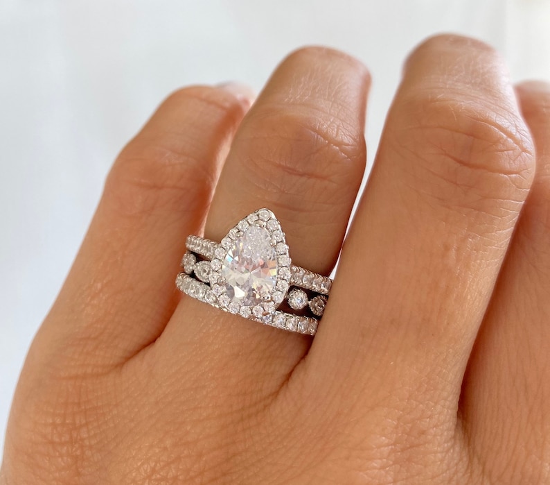 3.0 ctw Pear Shaped Wedding Ring Set. Halo Wedding Ring. Etsy