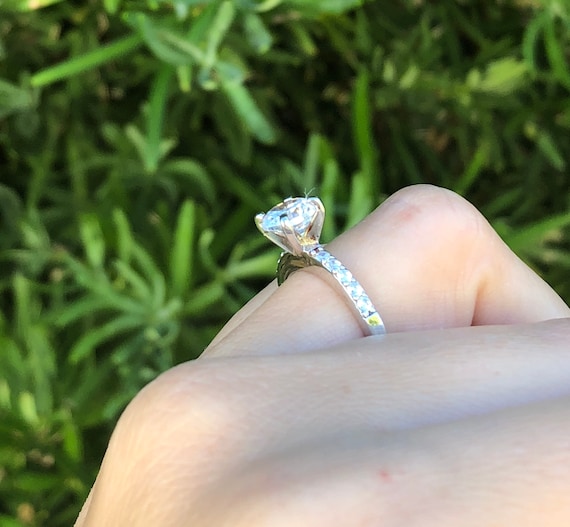 ◇Primaute◇ BELL ROUND RING Round Brilliant Cut Engagement Ring. Luxury Engagement Ring