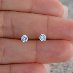 Sterling Silver Stud Earrings. Premium  Quality Cz Small Studs. 4mm Round Basket Cz Stud Earrings. Classic Round Silver Stud Earrings.