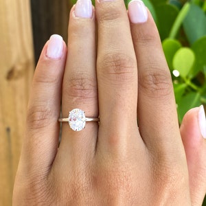 3 Carats Oval Engagement Ring. Silver Wedding Ring. Classic Oval Solitaire Ring. Diamond Simulant. Promise Ring. Anniversary Ring.