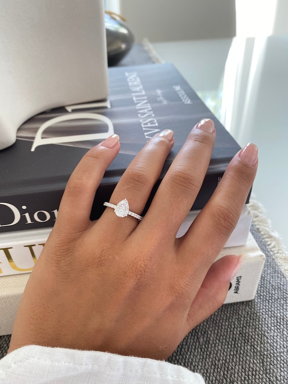 Pear shaped silver ring deals